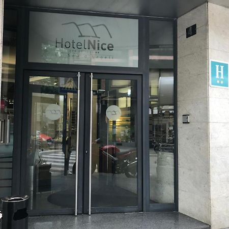 Hotel Nice La Seu d'Urgell Extérieur photo