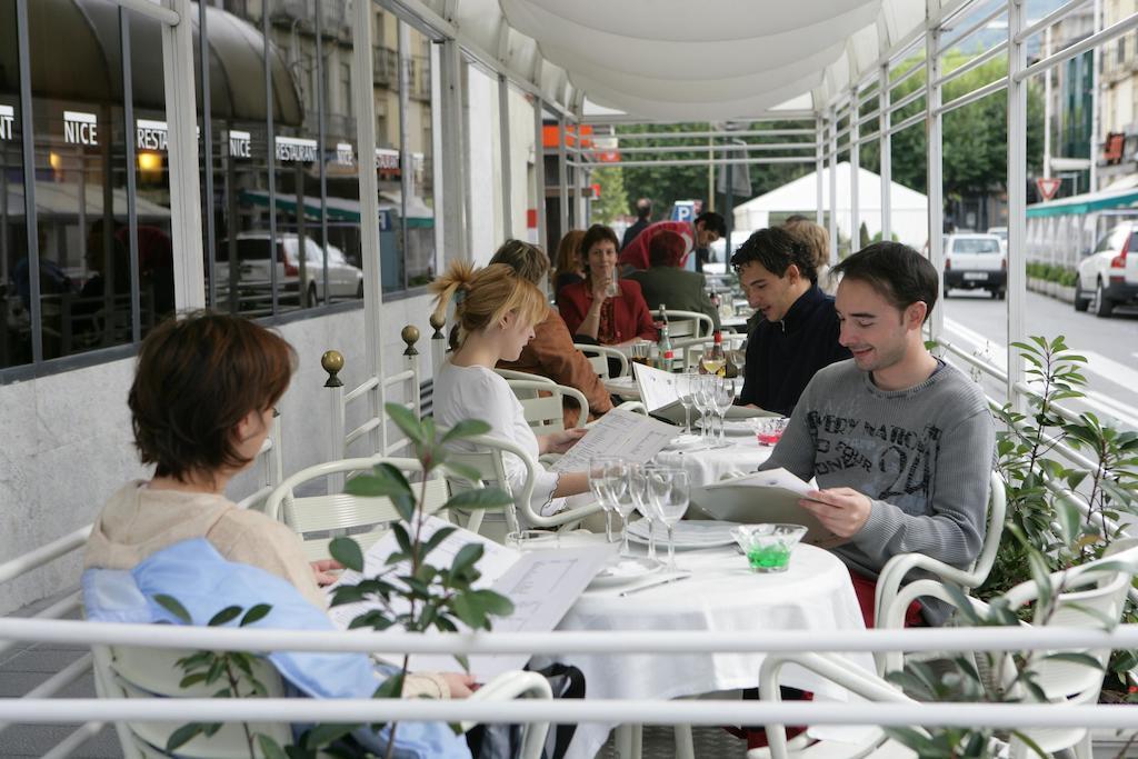 Hotel Nice La Seu d'Urgell Extérieur photo