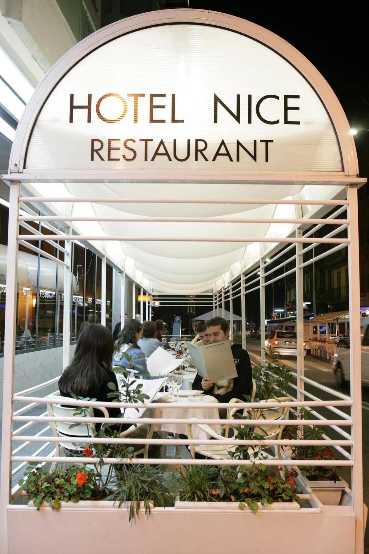 Hotel Nice La Seu d'Urgell Extérieur photo