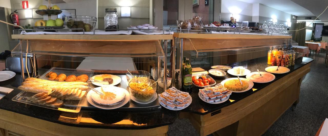Hotel Nice La Seu d'Urgell Extérieur photo